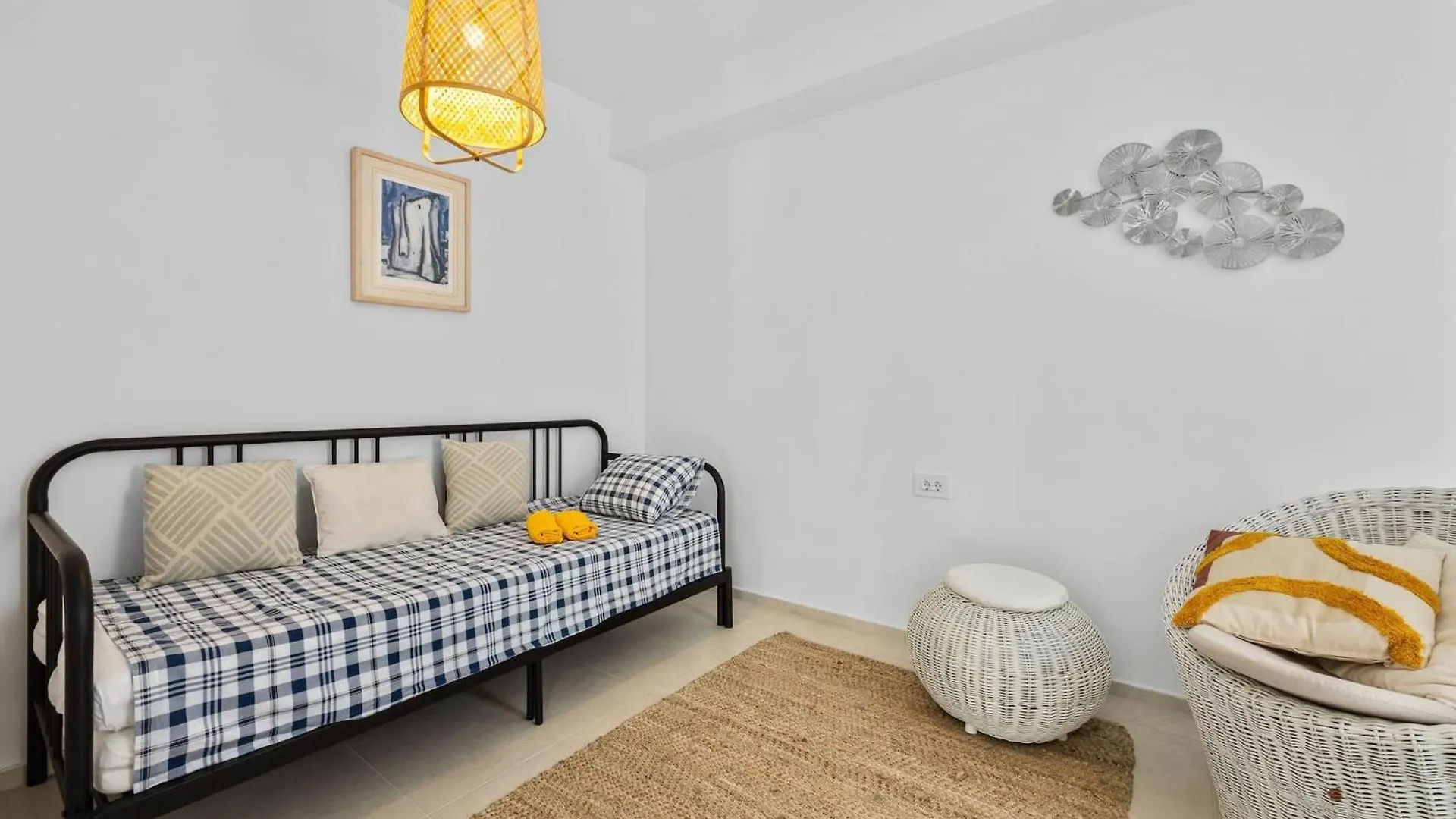 Apartment Sunshine Cres